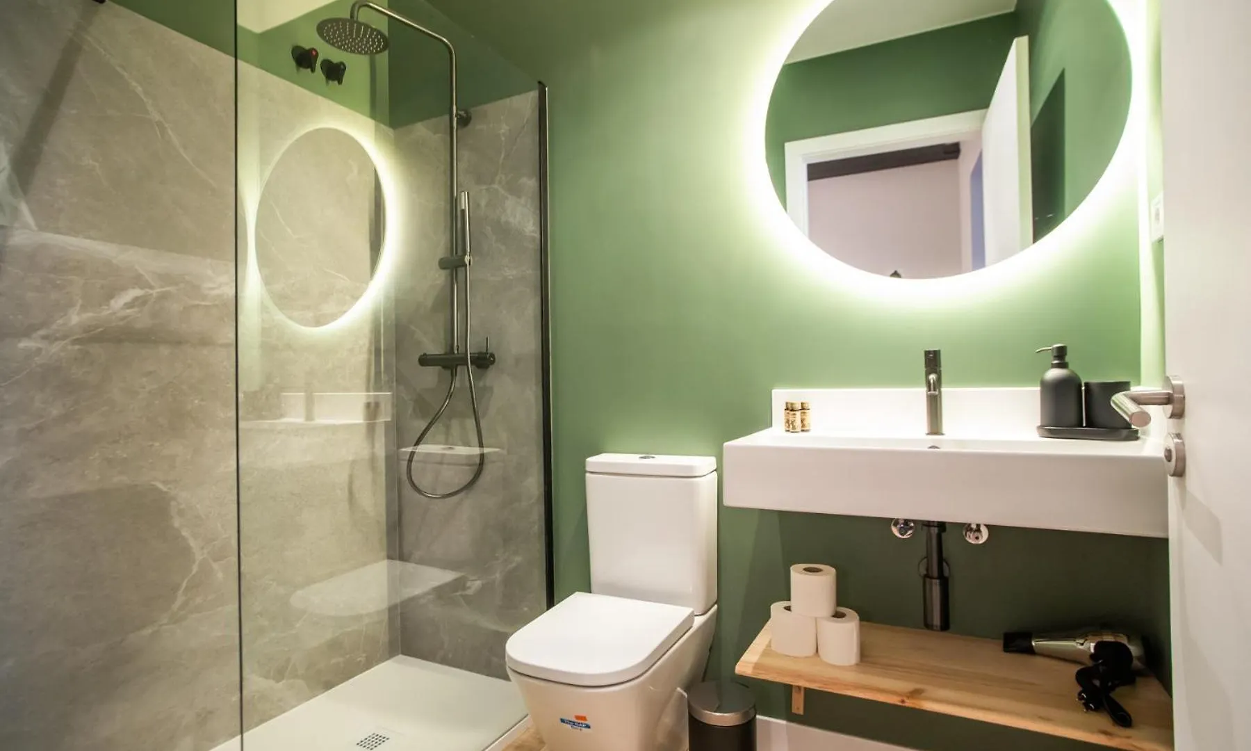 23Mal1075- Beautiful 2Br Apartment Near Sagrada Fa Barcelona