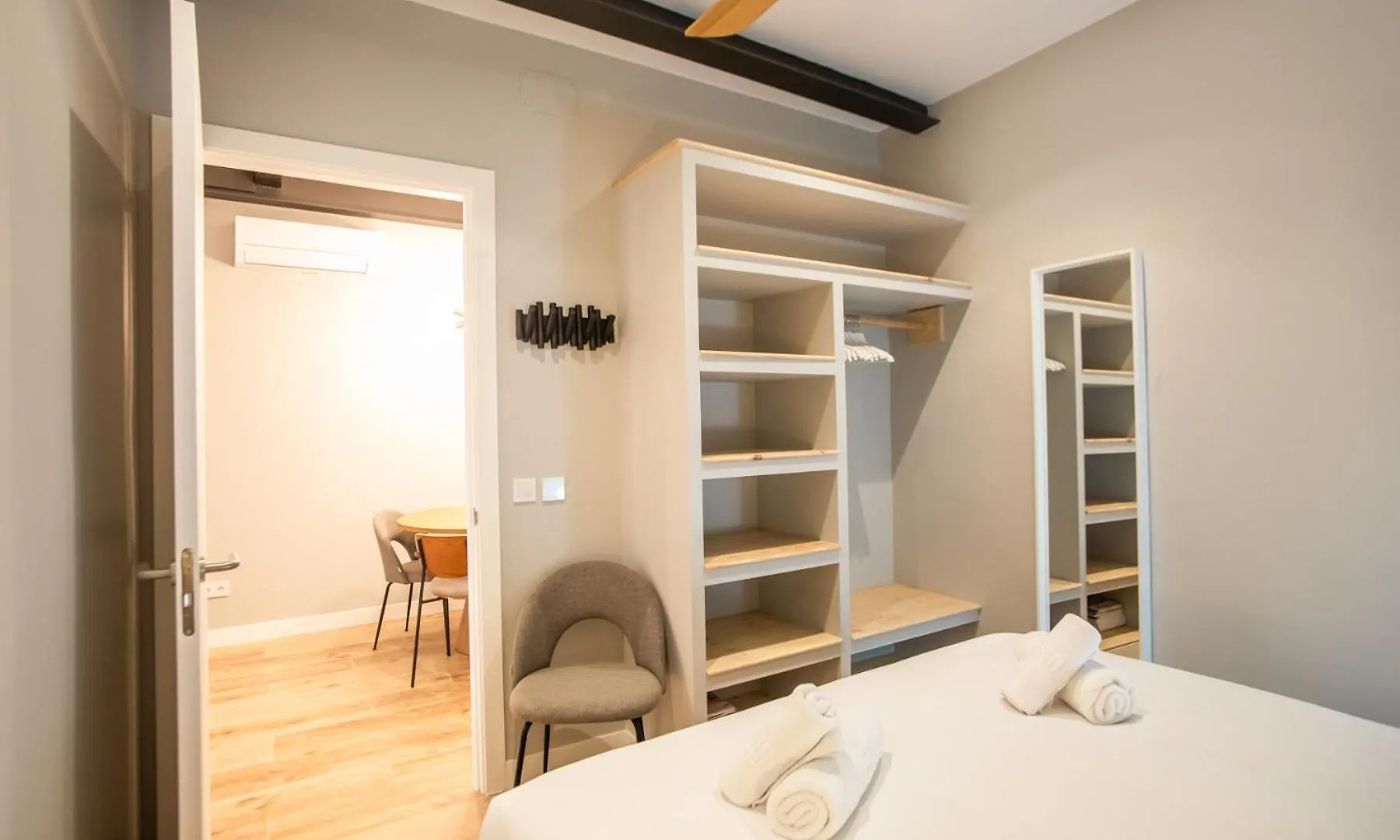 23Mal1075- Beautiful 2Br Apartment Near Sagrada Fa Barcelona España